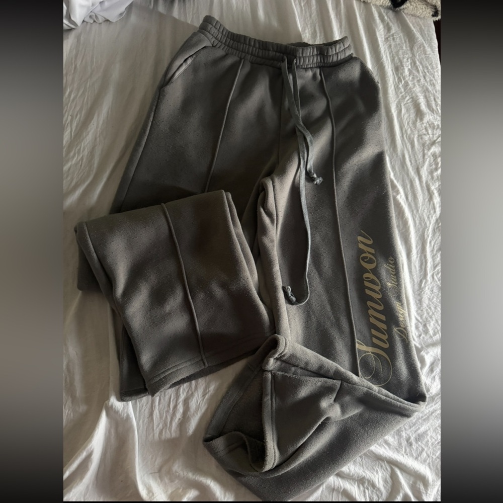 Gray wide leg sweatpants